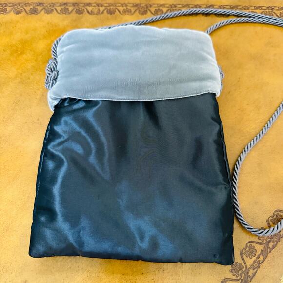 Tuscan Square Made in Italy Silk Velvet Gray Crossbody Shoulder Bag Purse - Picture 10 of 10